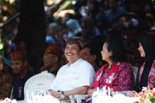 Menkomar Luhut Harapkan Direct Flight Bali-Banyuwangi Sebelum AM-IMF-WB 2018